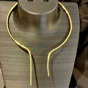 NEW BCBG MaxAzria Elegant Gold Choker Necklace